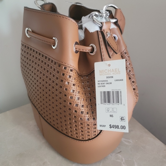 Michael Kors Women's Brown Chain Devon Bucket Bag, NWT - Picture 2 of 4